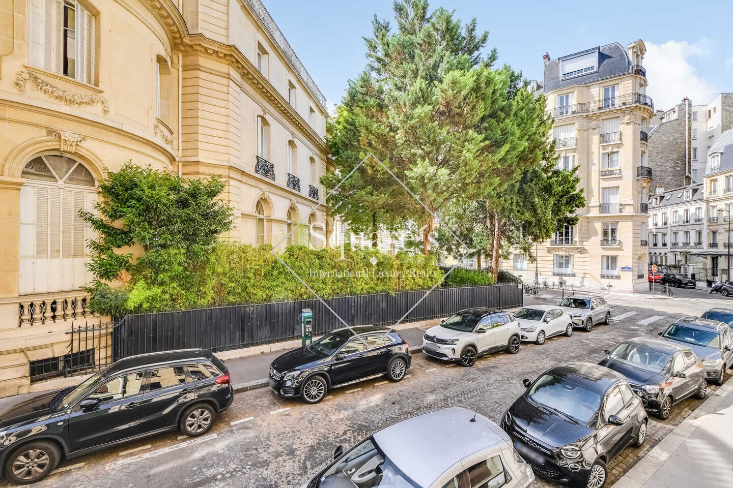 Paris 16e - 79m² - 3p. - 2ch.
